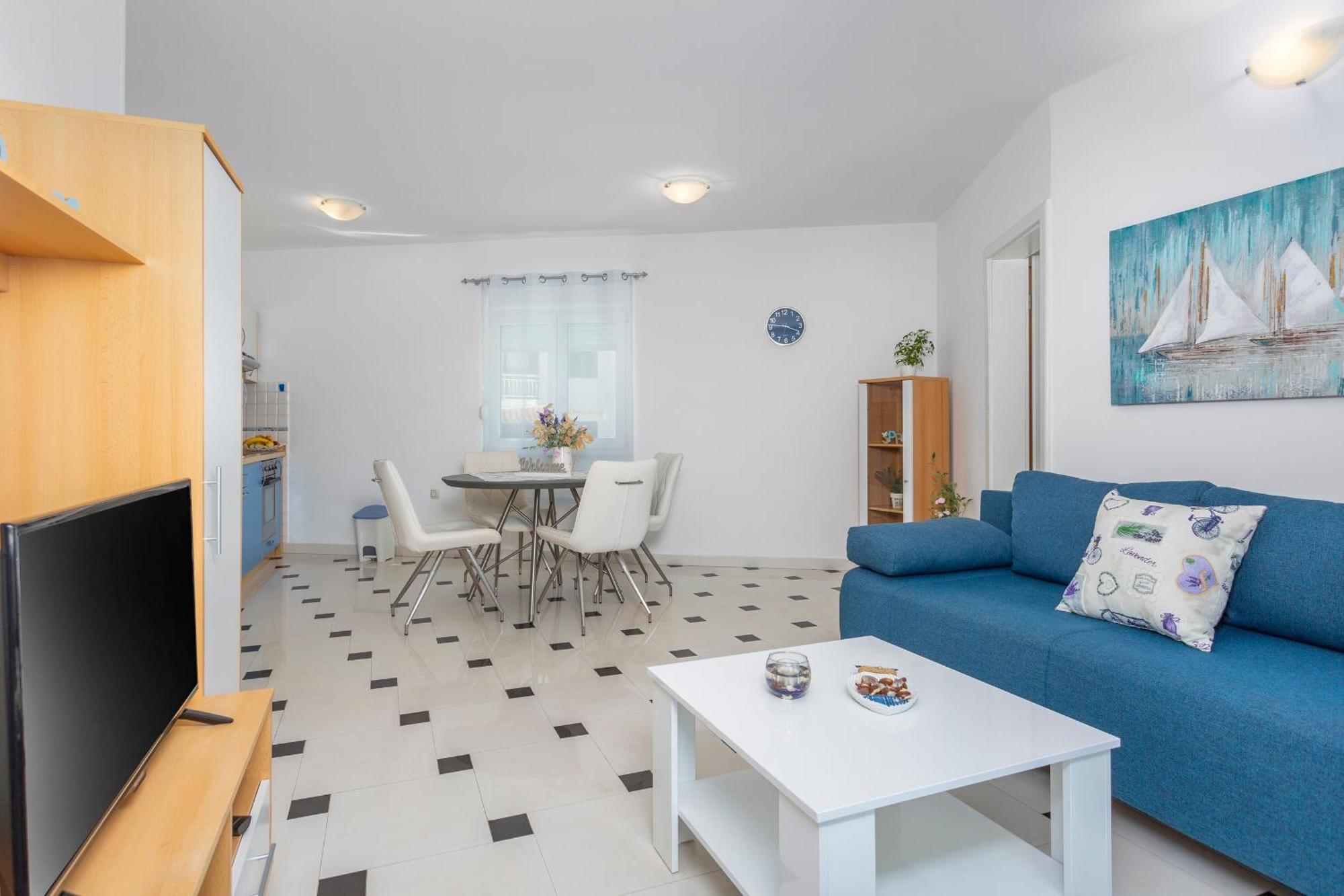 Apartments By The Sea Njivice, Krk - 5296 Quarto foto