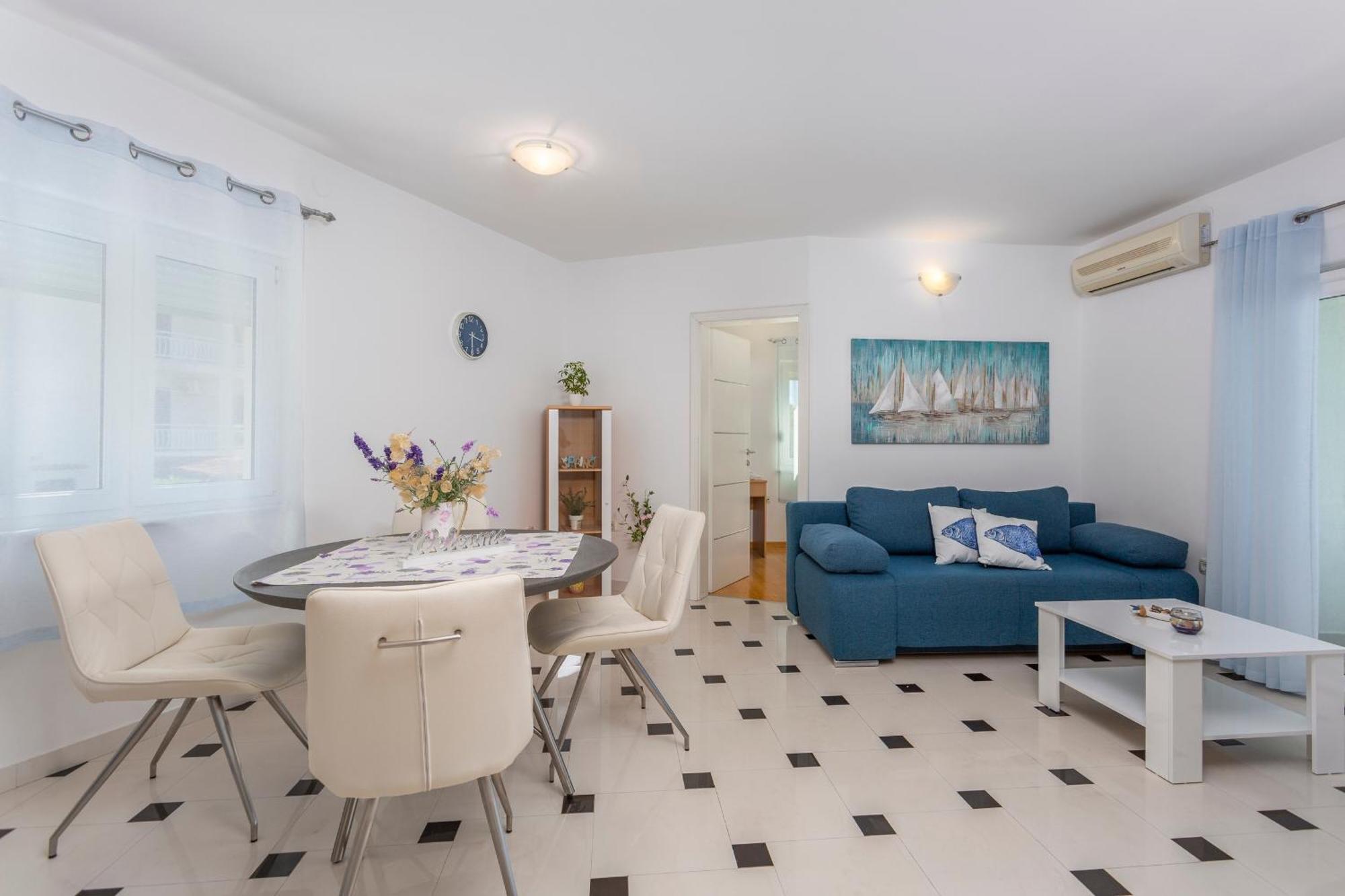 Apartments By The Sea Njivice, Krk - 5296 Exterior foto